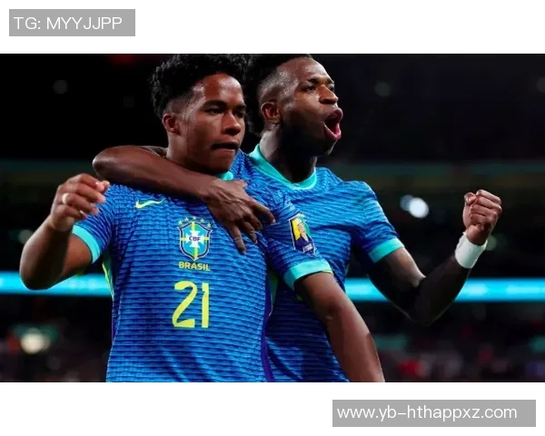 姆巴佩与维尼修斯温馨合影传递友谊力量永远支持彼此的信念